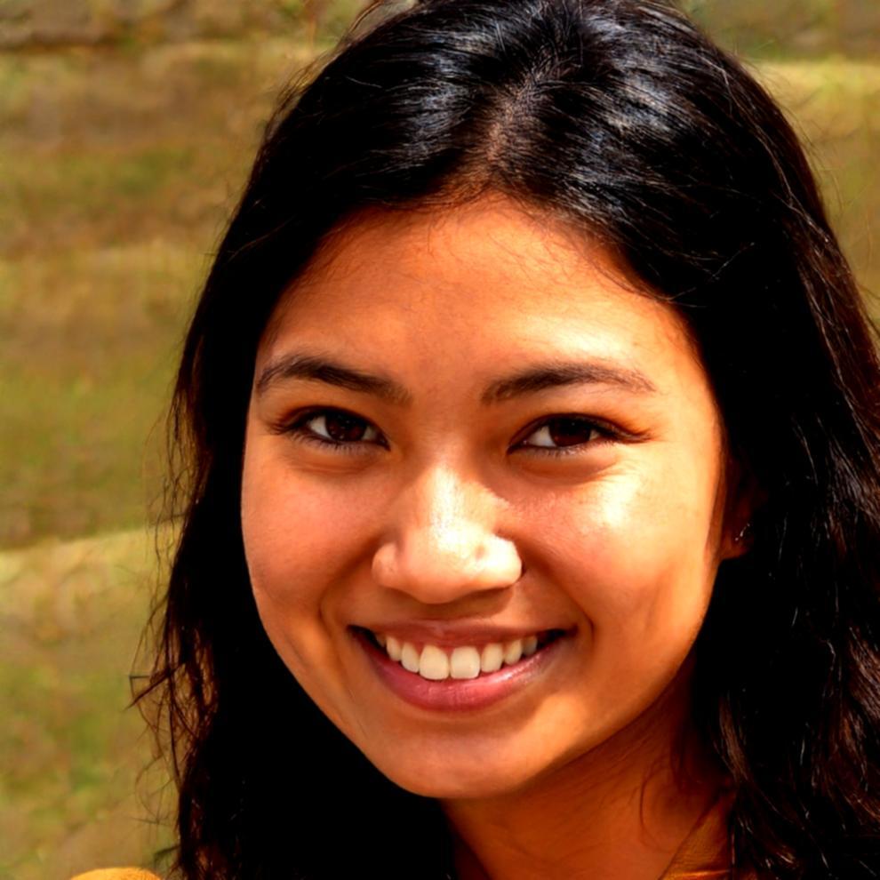 Professional headshot of Elena Petranova